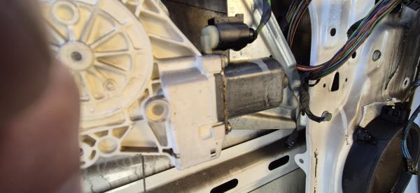 Motor elevador vidro Frt Esq MERCEDES-BENZ SPRINTER 3,5-t Caixa (906) | 06 - 