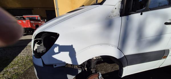 Guarda Lamas Frt Esq MERCEDES-BENZ SPRINTER 3,5-t Caixa (906) | 06 - 