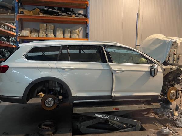 PASSAT ALLTRACK  VOLKSWAGEN PASSAT ALLTRACK (3G5, CB5) | 15 - 