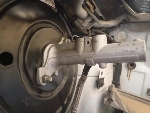 Bomba dos Travões RENAULT TRAFIC III Caixa (FG_) | 14 - 