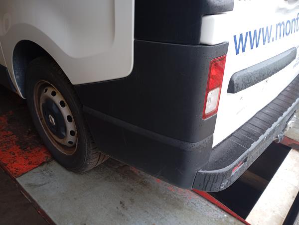 Canto Para-choques Tras Esq RENAULT TRAFIC III Caixa (FG_) | 14 - 