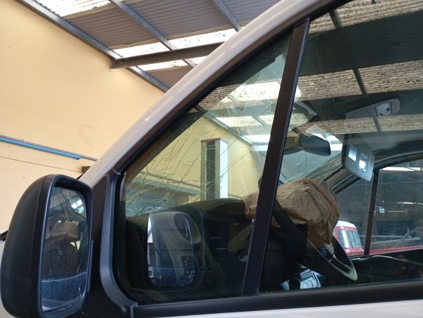 Vidro Frt Esq RENAULT TRAFIC III Caixa (FG_) | 14 - 