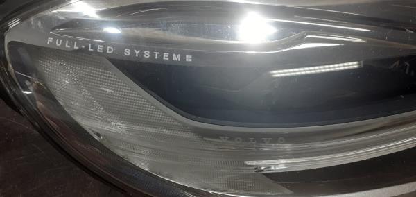 Ótica Dto VOLVO V40 Hatchback (525, 526) | 12 -  Imagem-3