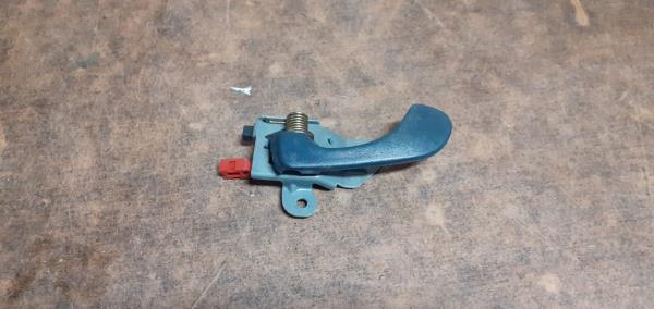 Puxador interior frente esquerdo MITSUBISHI - ID S_10824