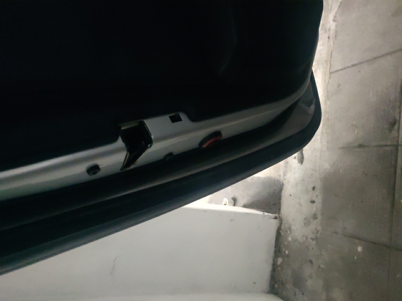 Fecho da Porta Tras Esquerda Fechadura BMW 5 (E60) | 01 - 10