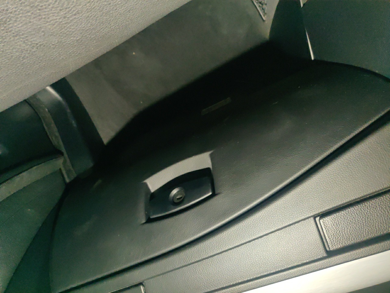 Porta Luvas BMW 5 (E60) | 01 - 10
