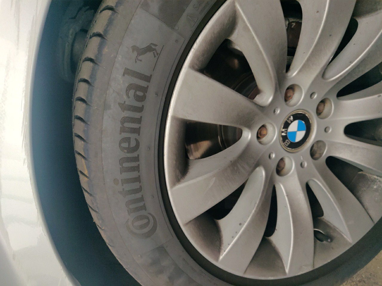 Par Pneus BMW 5 (E60) | 01 - 10