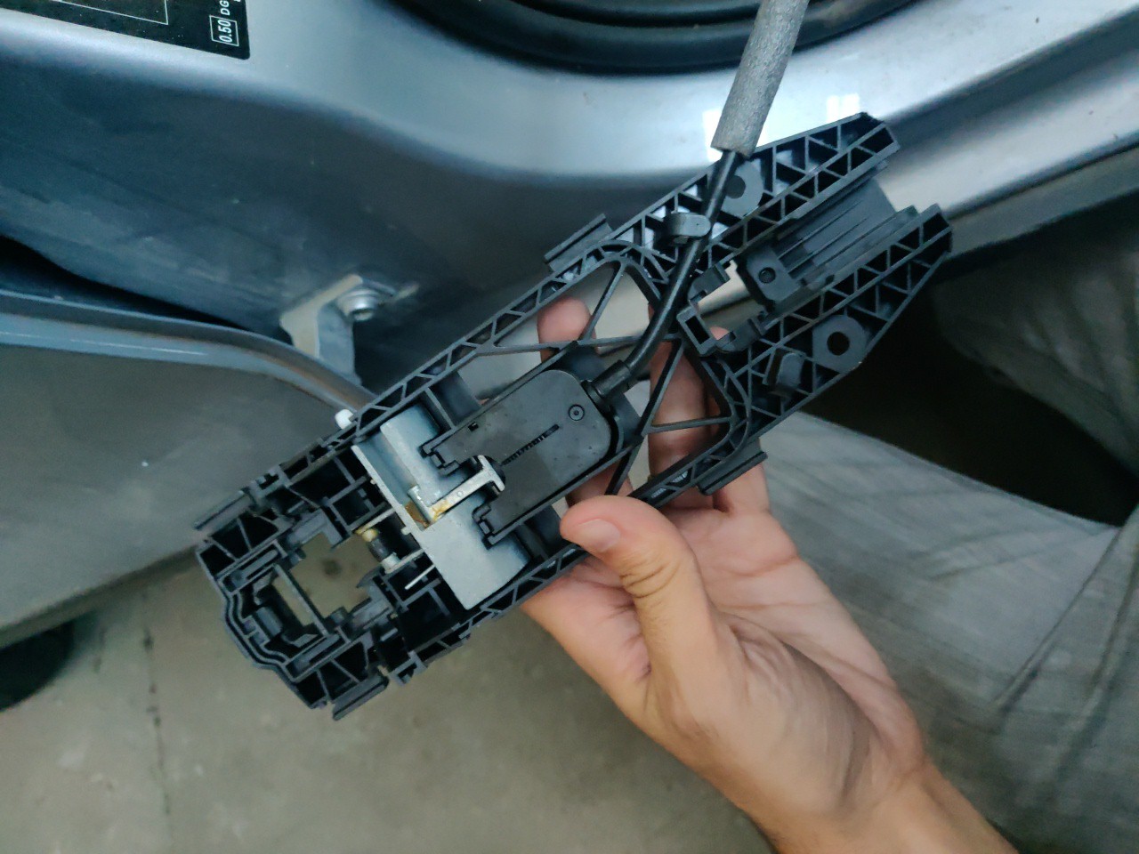 Suporte do Puxador Frente Direito SEAT ARONA (KJ7) | 17 - 