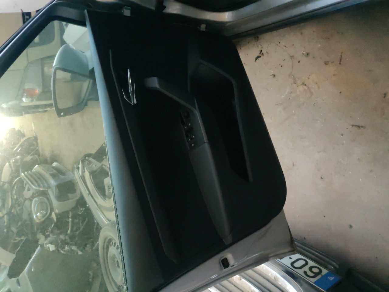 Farda / Quartela Porta Frente Esquerda SEAT ARONA (KJ7) | 17 - 