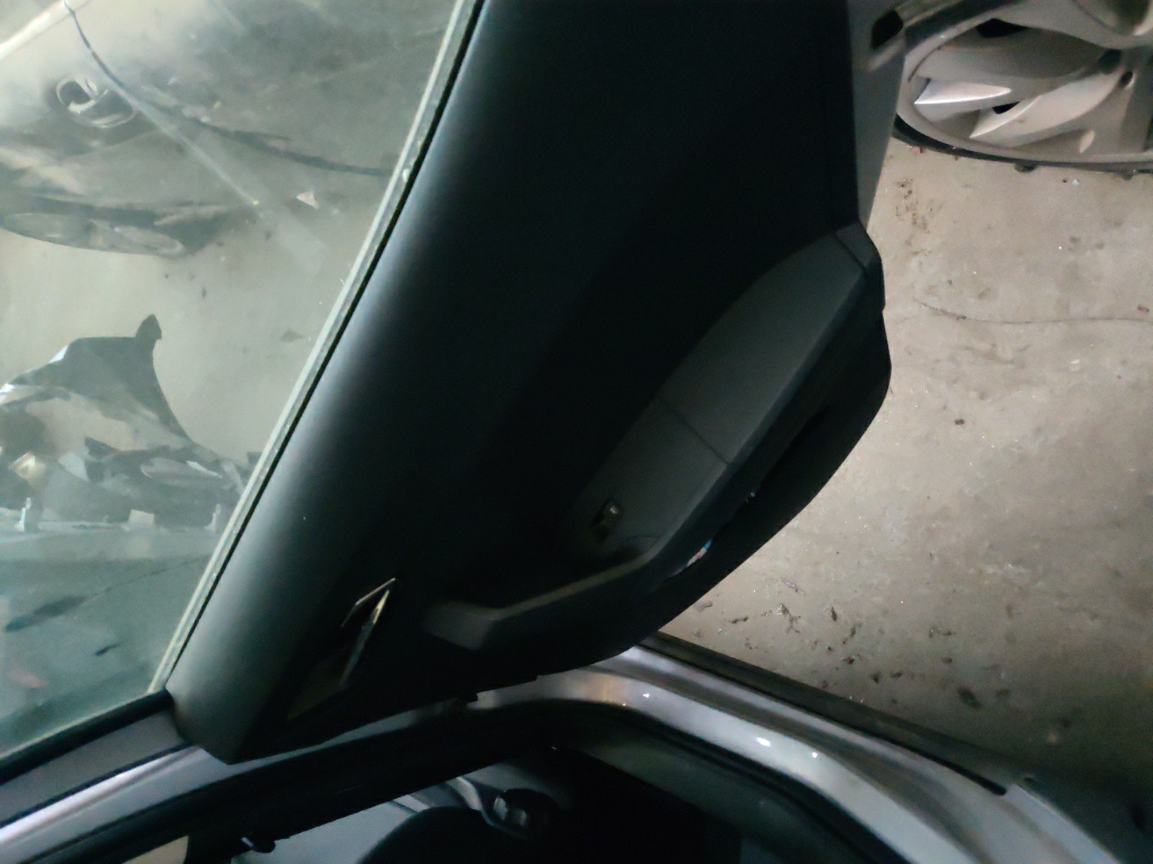 Suporte do Puxador Tras Direito SEAT ARONA (KJ7) | 17 - 