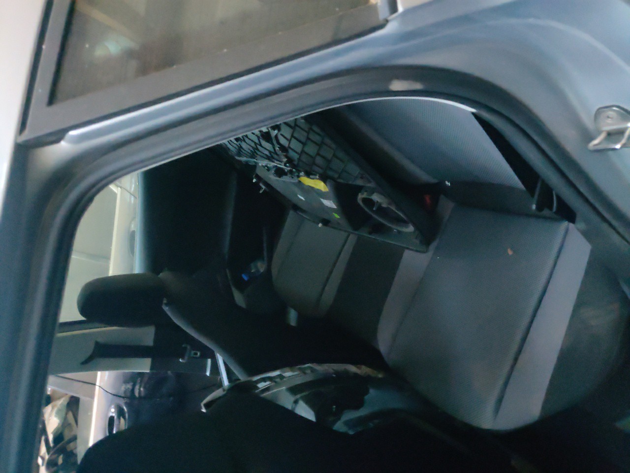 Borracha da Carroçaria Porta Tras Esquerda SEAT ARONA (KJ7) | 17 - 