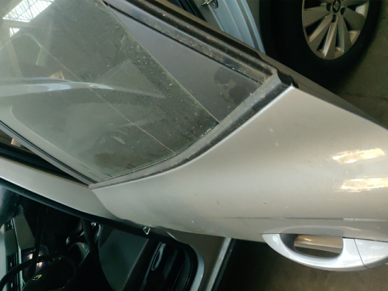 Friso Raspador Exterior Porta Tras Esquerda SEAT ARONA (KJ7) | 17 - 