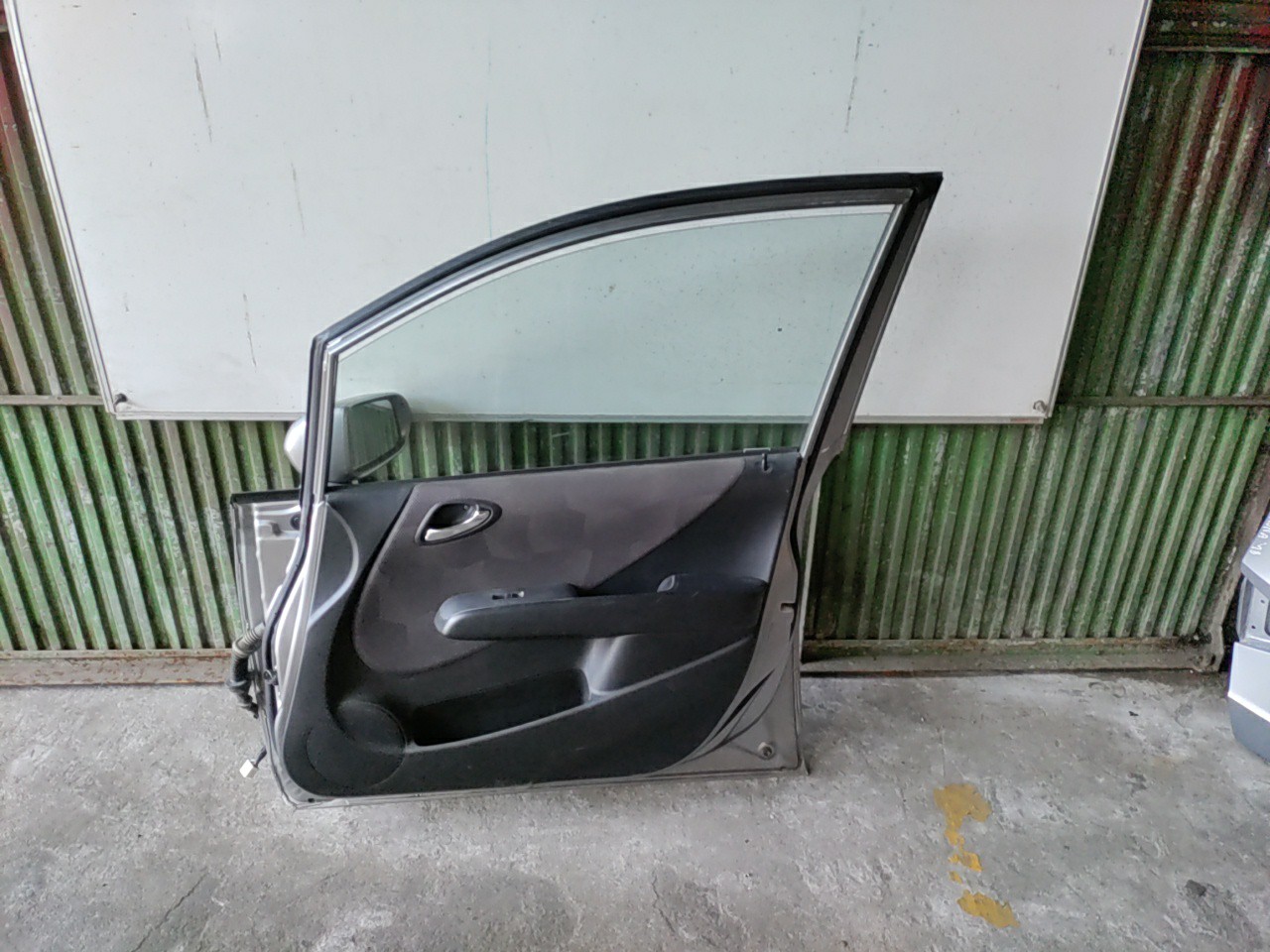 Porta Frente Direita com Acessorios HONDA JAZZ II (GD_, GE3, GE2) | 01 - 08 Imagem-2 Porta Frente Direita com Acessorios HONDA JAZZ II (GD_, GE3, GE2) | 01 - 08 Imagem-2