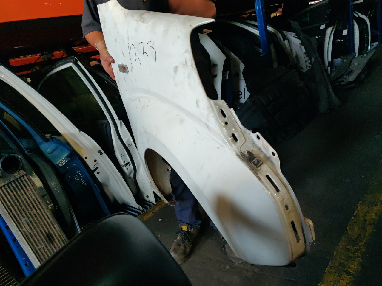 Guarda Lamas Frente Direito FIAT FIORINO Caixa/Combi (225_) | 07 -  Imagem-1 Guarda Lamas Frente Direito FIAT FIORINO Caixa/Combi (225_) | 07 -  Imagem-1