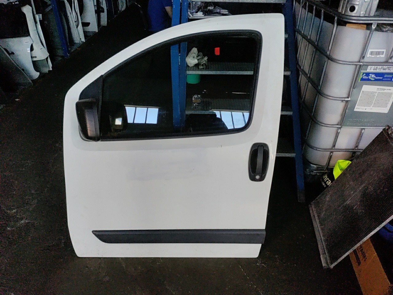 Porta Frente Esquerda com Acessorios FIAT FIORINO Caixa/Combi (225_) | 07 -  Imagem-0 Porta Frente Esquerda com Acessorios FIAT FIORINO Caixa/Combi (225_) | 07 -  Imagem-0