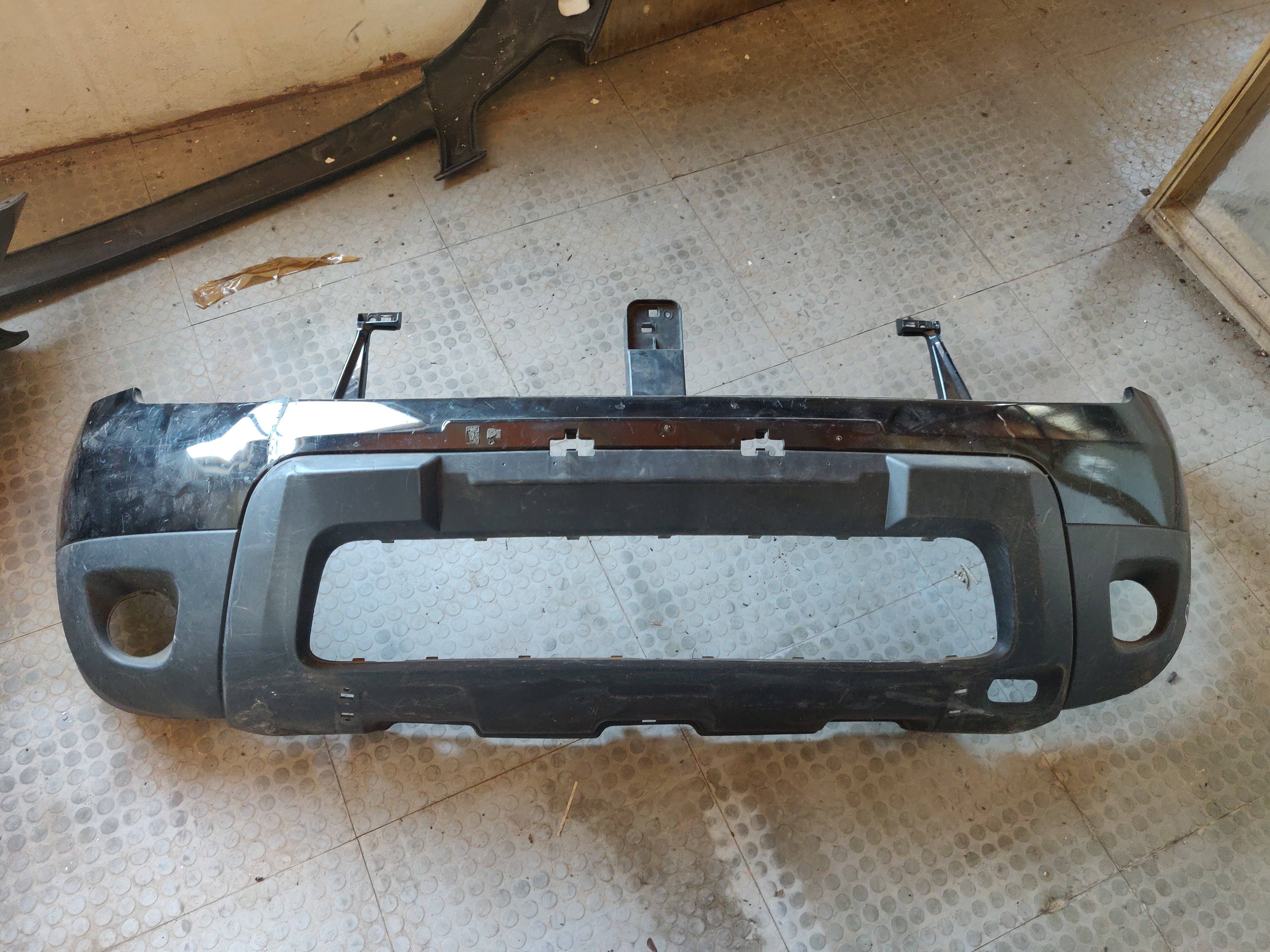 Parachoques Frente / Para Choques Frontal nu DACIA DUSTER (HS_) | 10 - 18