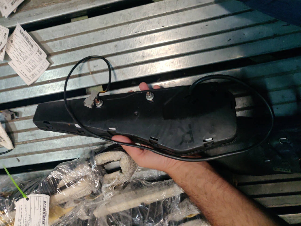 Airbag do Banco Frente Direito BMW 3 Touring (E91) | 04 - 12 Imagem-2 Airbag do Banco Frente Direito BMW 3 Touring (E91) | 04 - 12 Imagem-2