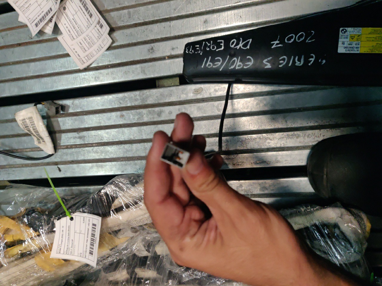 Airbag do Banco Frente Direito BMW 3 Touring (E91) | 04 - 12 Imagem-3 Airbag do Banco Frente Direito BMW 3 Touring (E91) | 04 - 12 Imagem-3