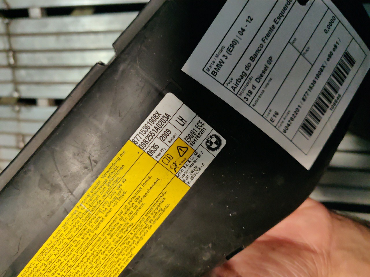 Airbag do Banco Frente Esquerdo BMW 3 (E90) | 04 - 12 Imagem-1 Airbag do Banco Frente Esquerdo BMW 3 (E90) | 04 - 12 Imagem-1