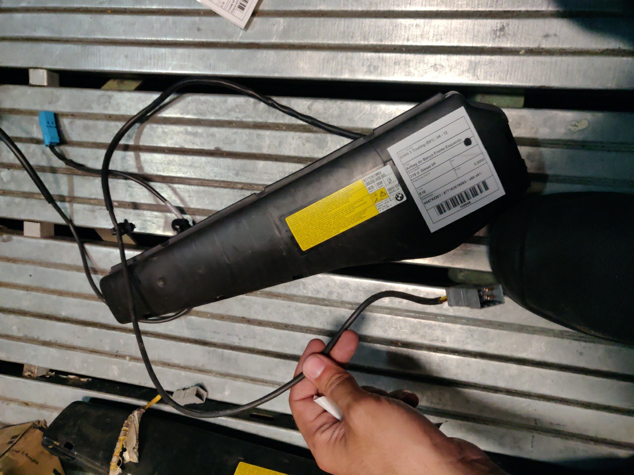 Airbag do Banco Frente Esquerdo BMW 3 Touring (E91) | 04 - 12 Imagem-0 Airbag do Banco Frente Esquerdo BMW 3 Touring (E91) | 04 - 12 Imagem-0