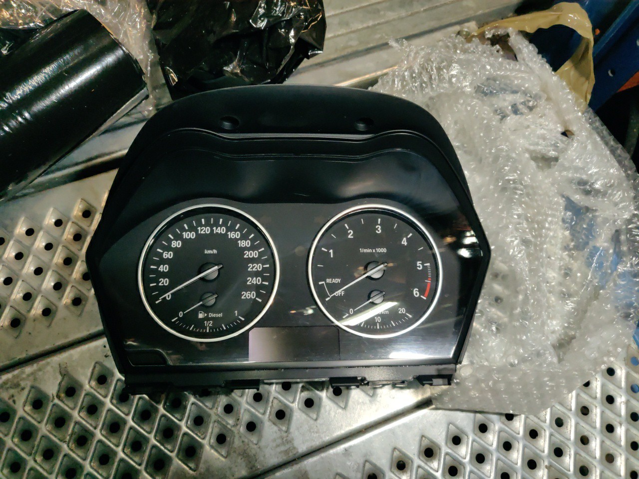 Quadrante / Painel Instrumentos BMW 1 (F20) | 11 - 19
