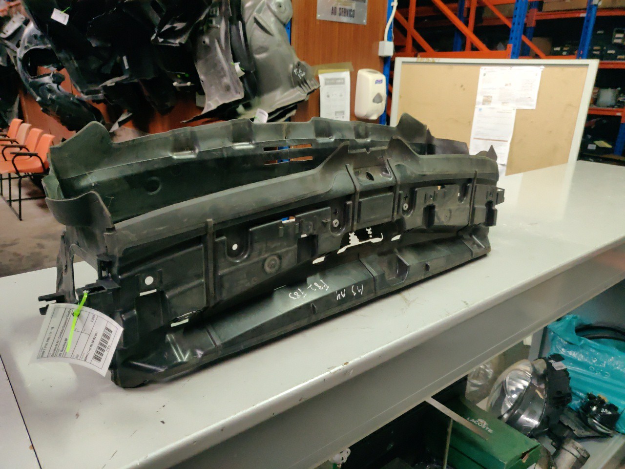 Entrada de Ar / Conduta Superior Central Frontal BMW 3 (F30, F80) | 11 - 18