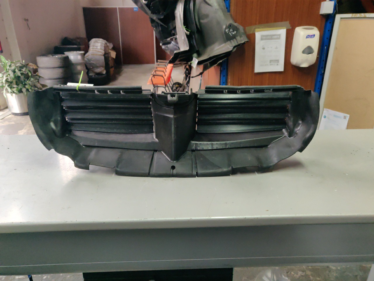 Entrada de Ar / Conduta Superior Central Frontal BMW 3 (E90) | 04 - 12