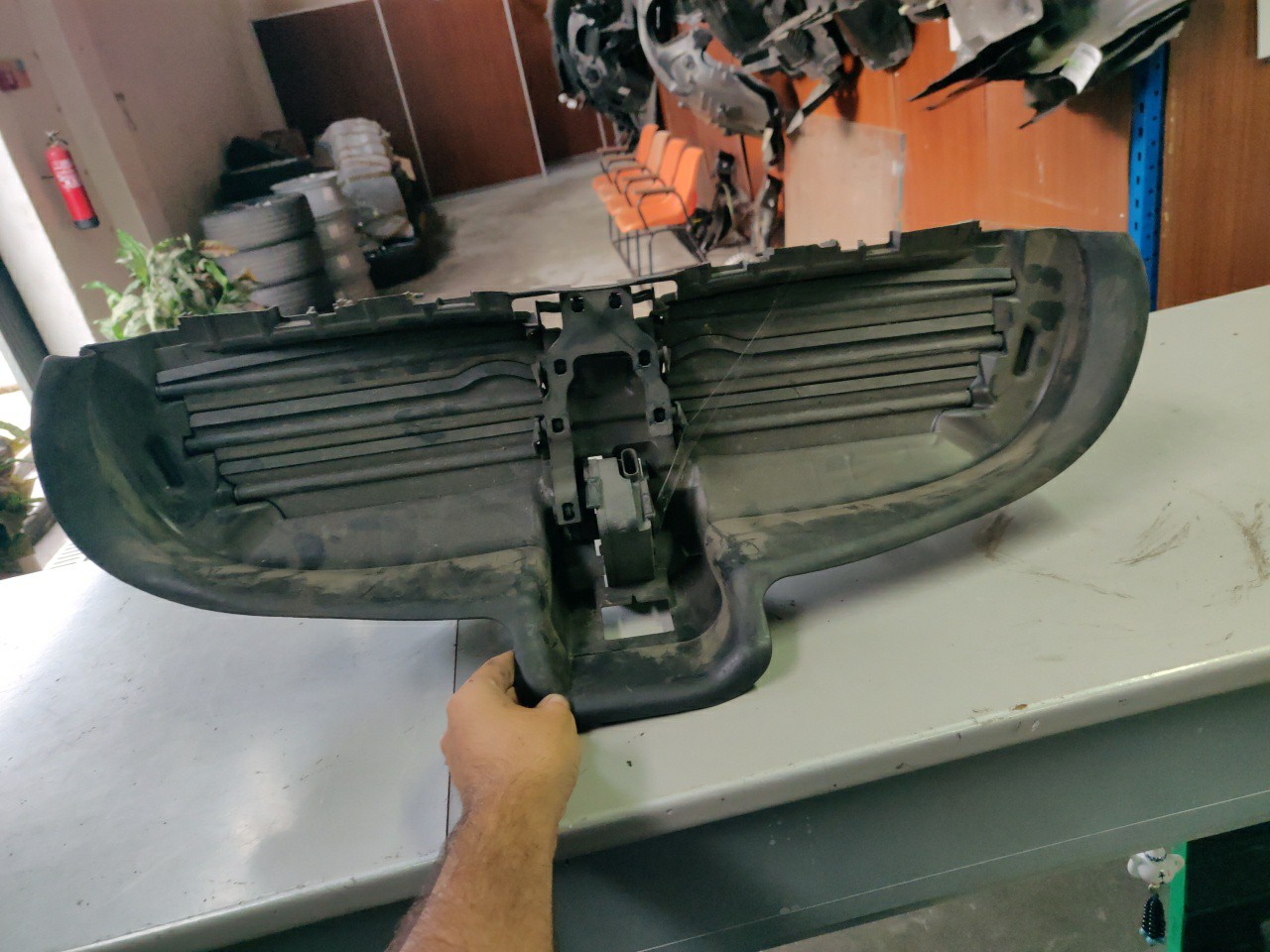 Entrada de Ar / Conduta Superior Central Frontal BMW 1 (E87) | 03 - 13