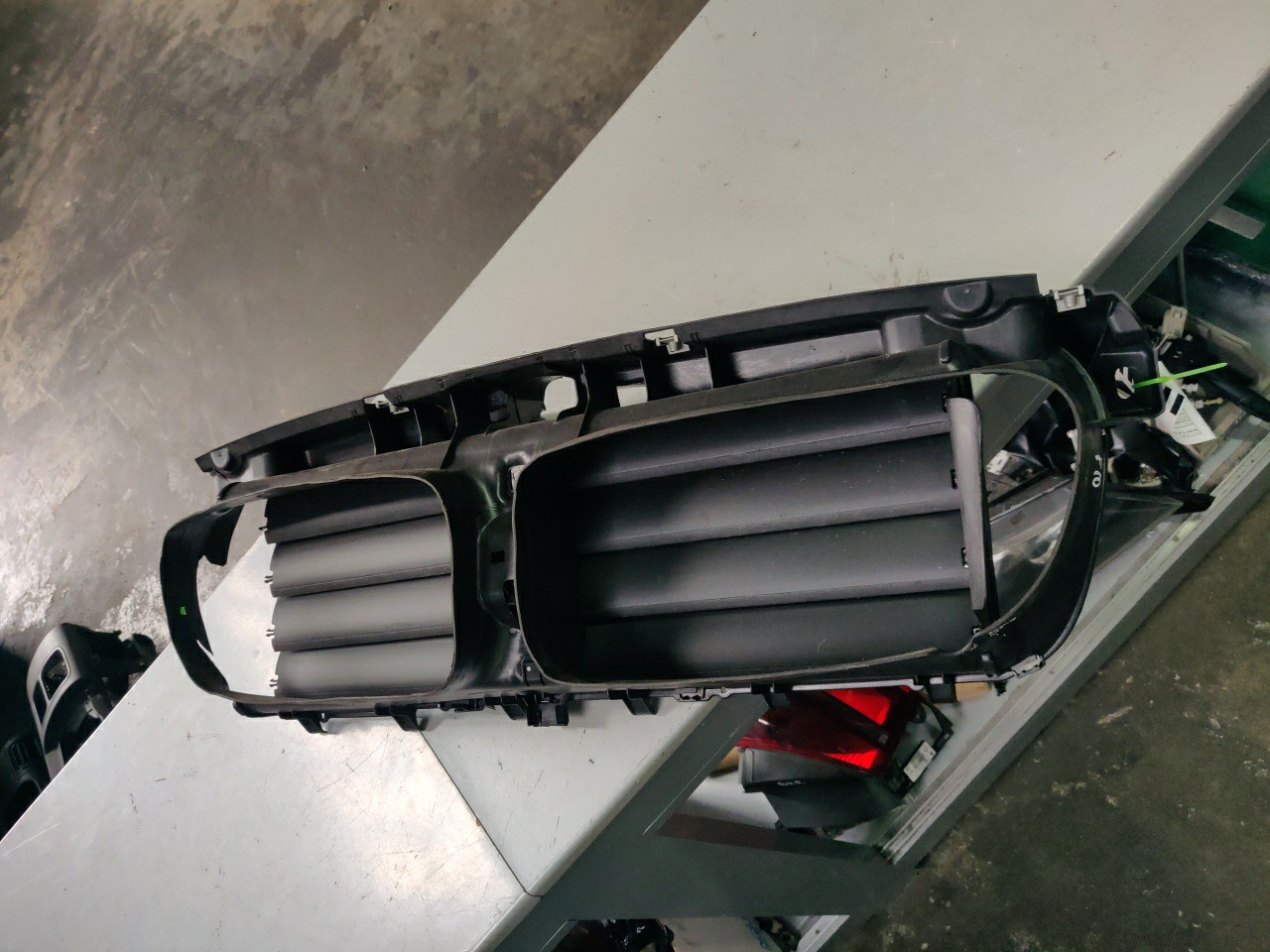 Entrada de Ar / Conduta Superior Central Frontal BMW 5 (F10) | 09 - 16