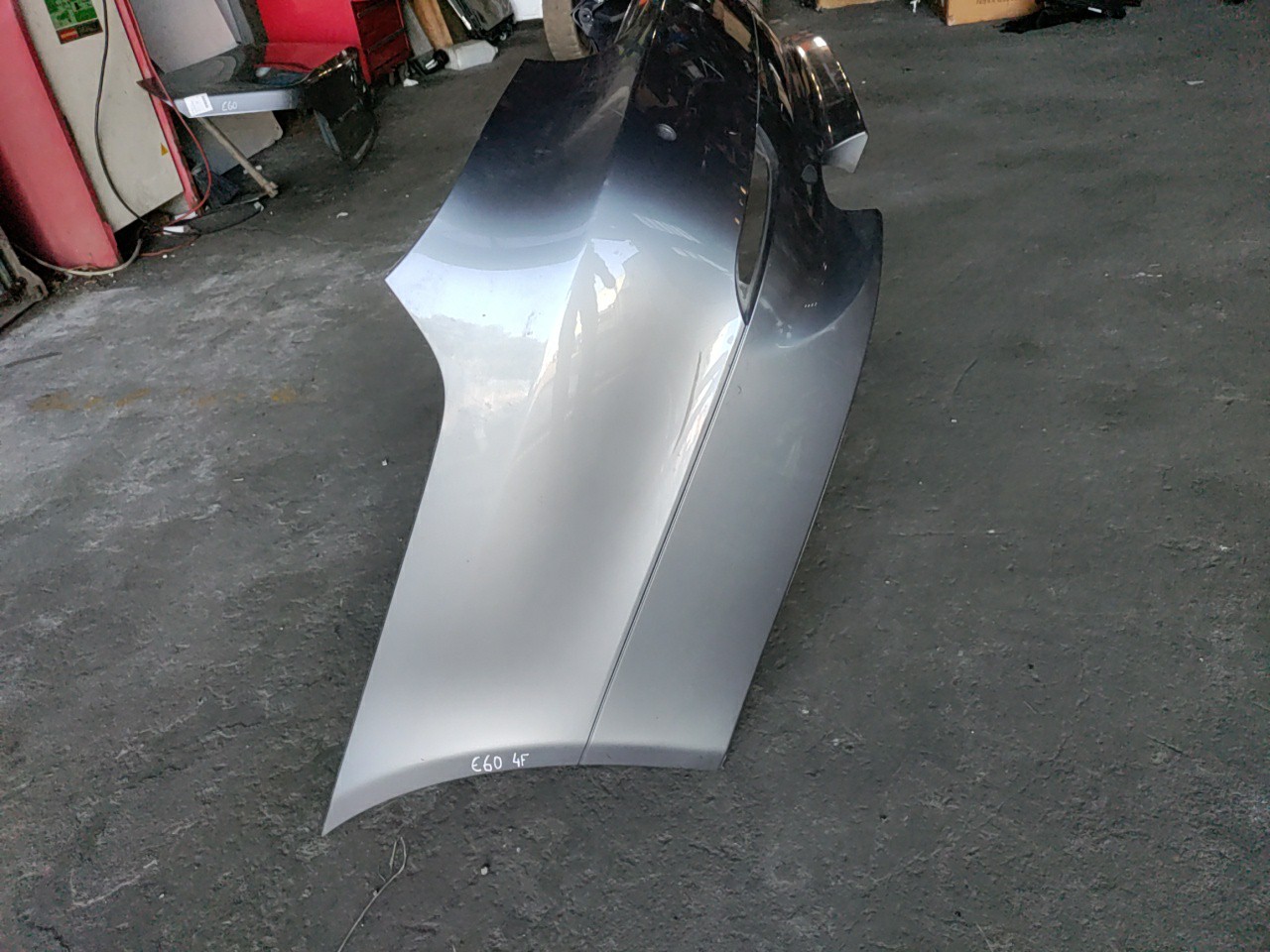 Parachoques Trás / Para Choques traseiro nu BMW 5 (E60) | 01 - 10 Imagem-1 Parachoques Trás / Para Choques traseiro nu BMW 5 (E60) | 01 - 10 Imagem-1