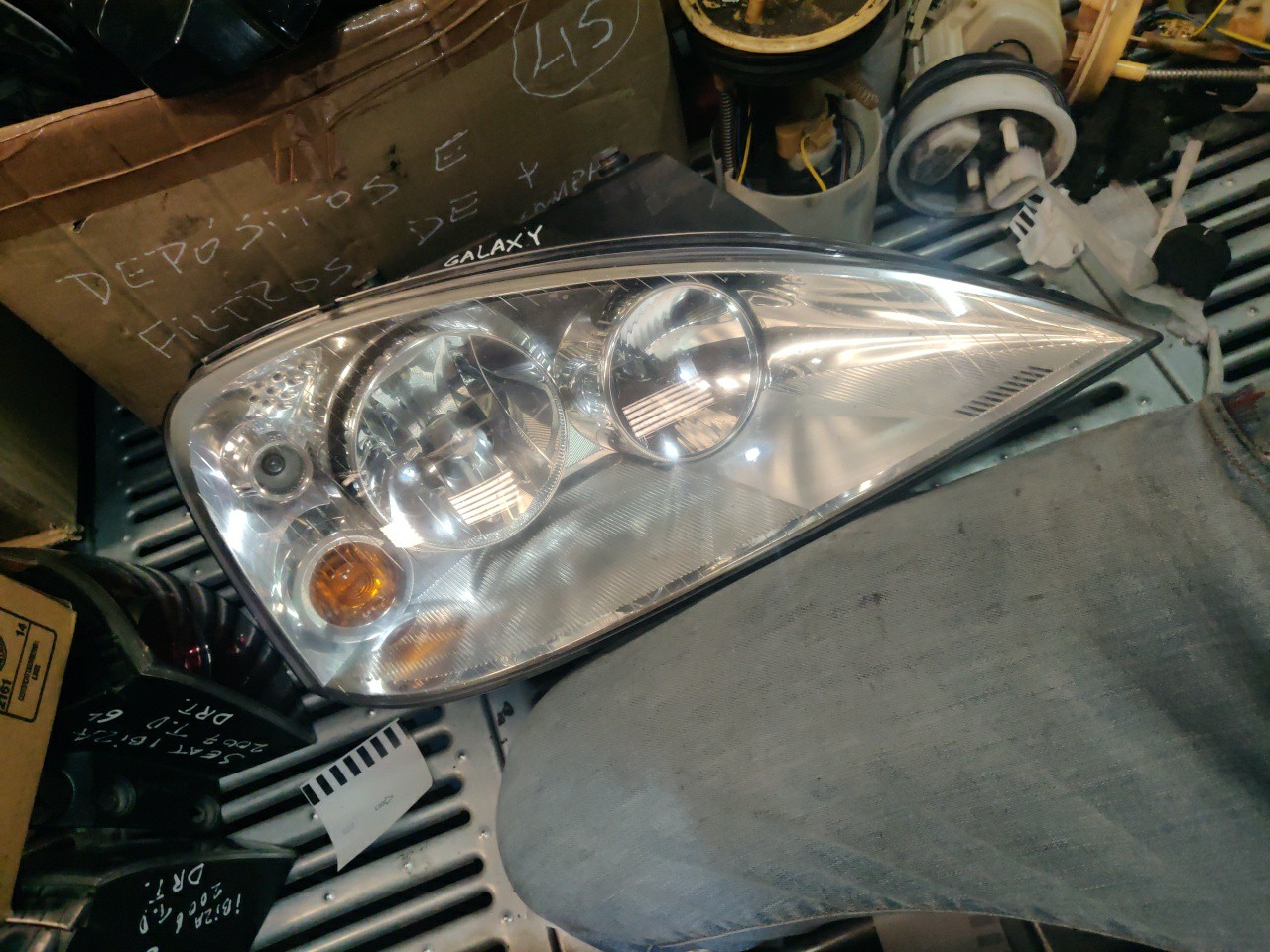 Farol Frente Direito / Otica Direita FORD GALAXY (WA6) | 06 - 15