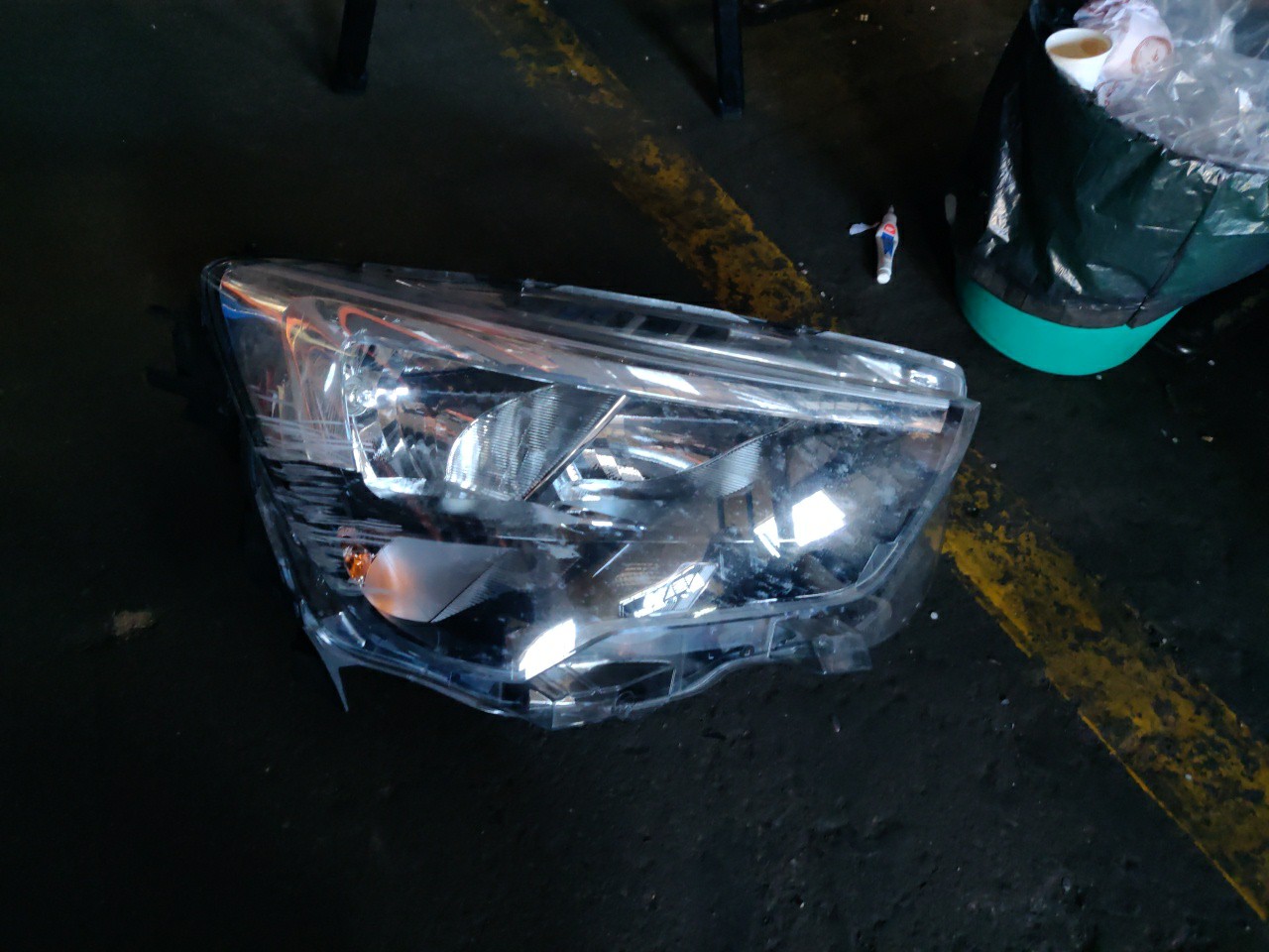 Farol Frente Direito / Otica Direita FIAT DOBLO Caixa/Combi (263_) | 10 - 