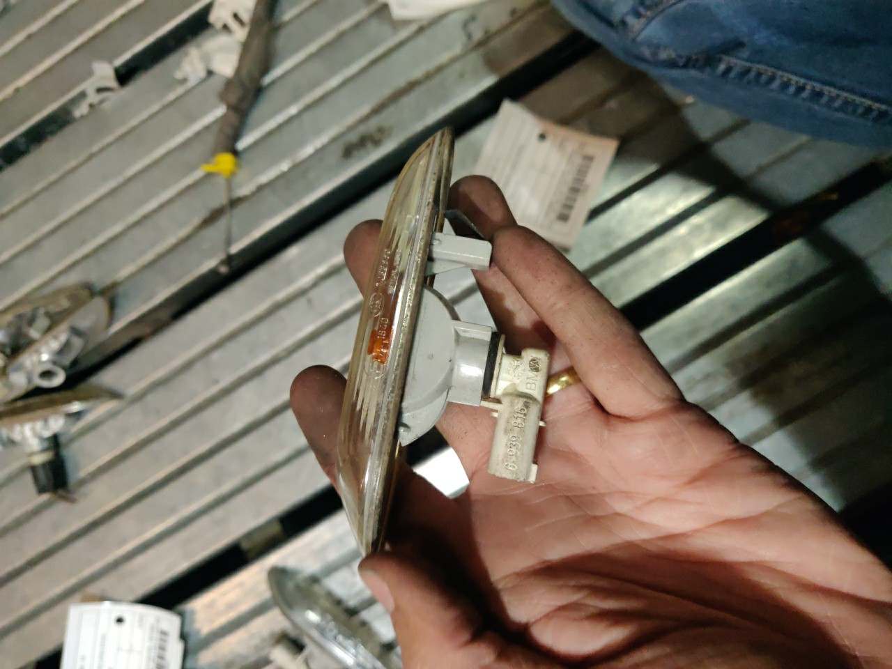 Pisca do Guarda Lamas Direito BMW 1 (E87) | 03 - 13 Imagem-2 Pisca do Guarda Lamas Direito BMW 1 (E87) | 03 - 13 Imagem-2
