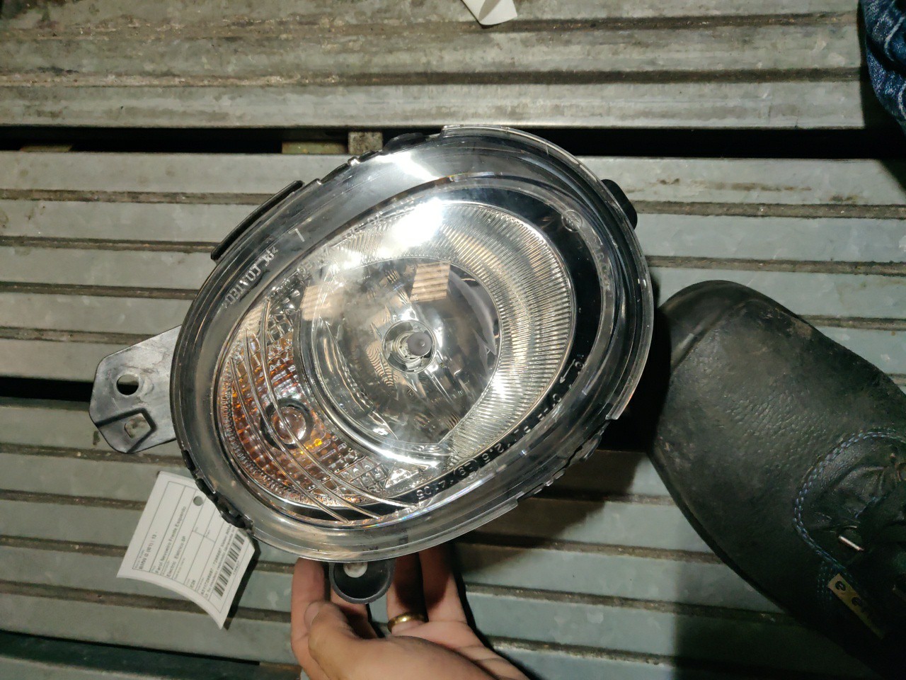 Farol de Nevoeiro Frente Esquerdo BMW i3 (I01) | 13 -  Imagem-0 Farol de Nevoeiro Frente Esquerdo BMW i3 (I01) | 13 -  Imagem-0
