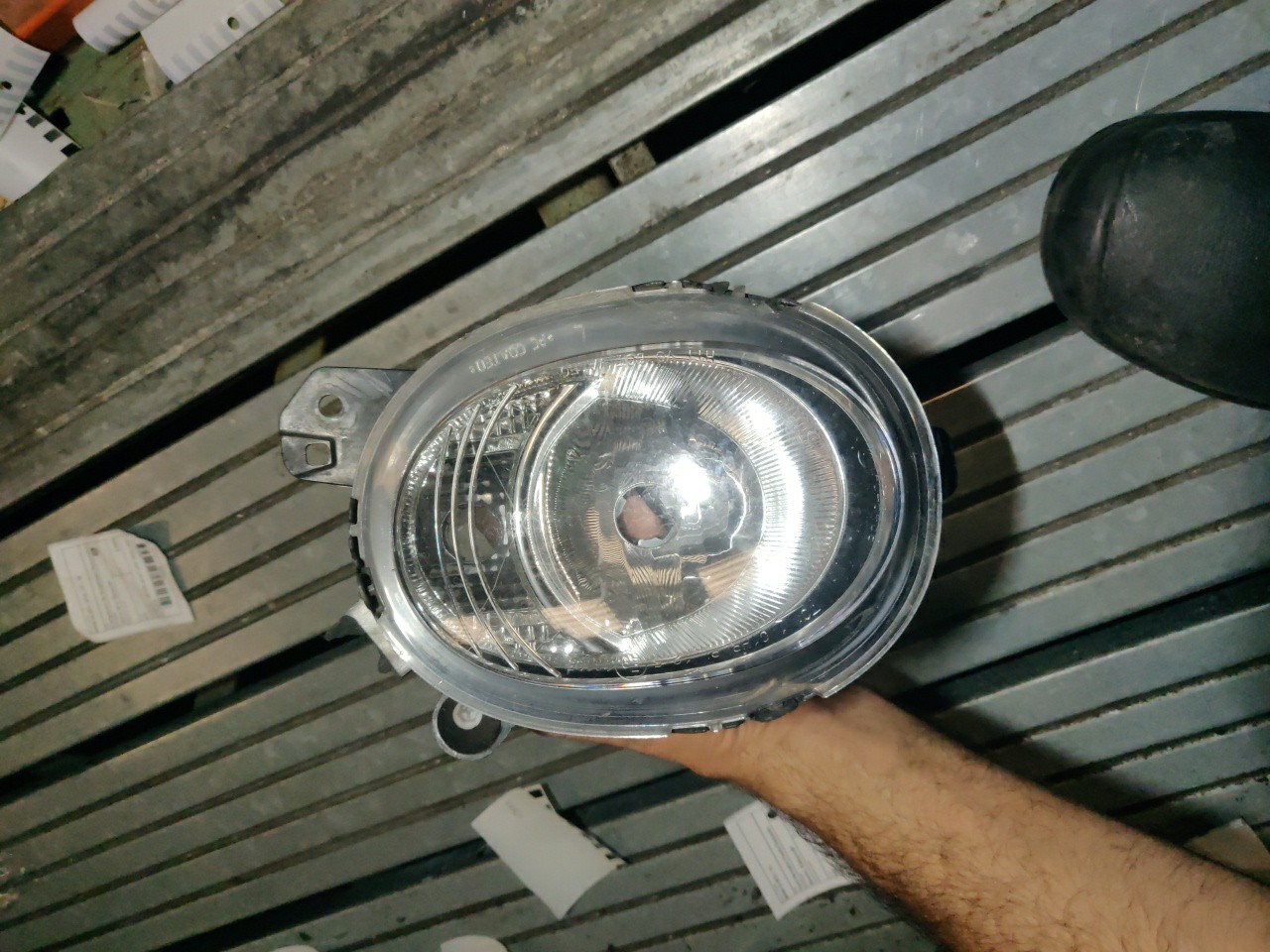 Farol de Nevoeiro Frente Esquerdo BMW i3 (I01) | 13 -  Imagem-0 Farol de Nevoeiro Frente Esquerdo BMW i3 (I01) | 13 -  Imagem-0