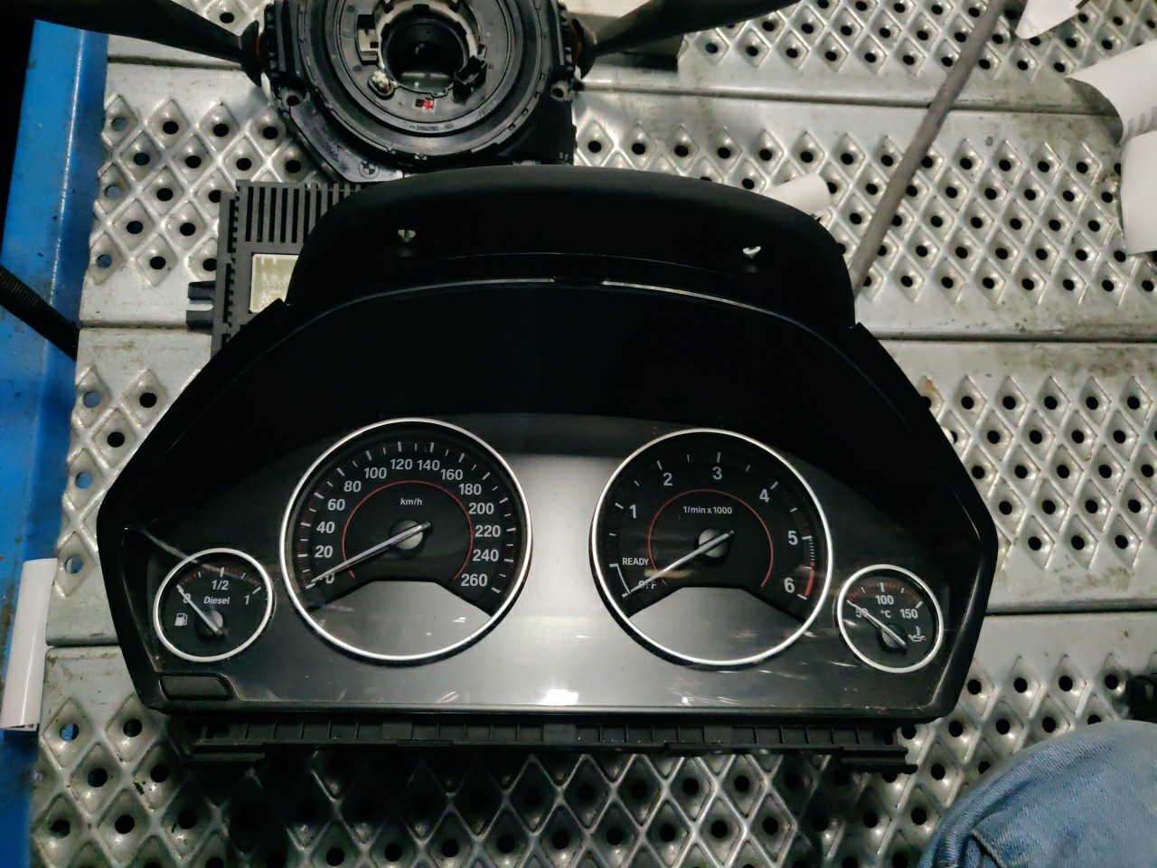 Quadrante / Painel Instrumentos BMW 1 (F21) | 11 - 