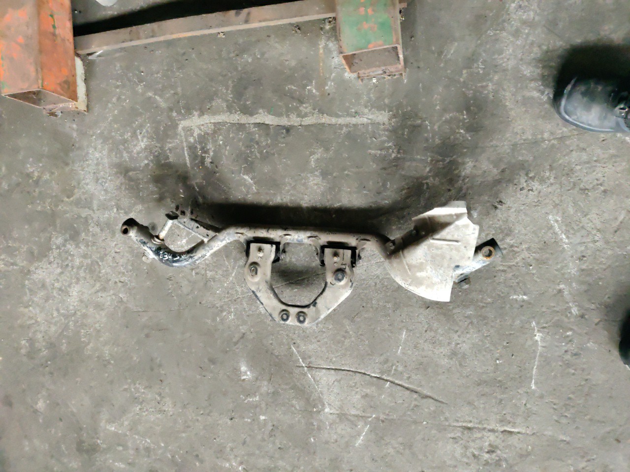 Barra Reforço do Motor BMW 5 Touring (E34) | 91 - 96