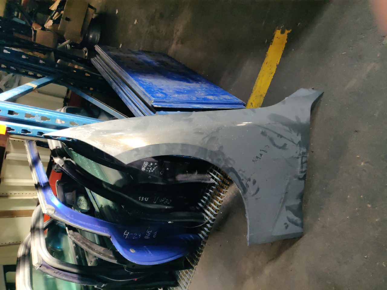 Guarda Lamas Frente Esquerdo RENAULT Clio II (BB0/1/2_, CB0/1/2_)