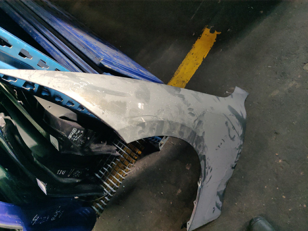 Guarda Lamas Frente Esquerdo RENAULT Clio II (BB0/1/2_, CB0/1/2_) Imagem-1