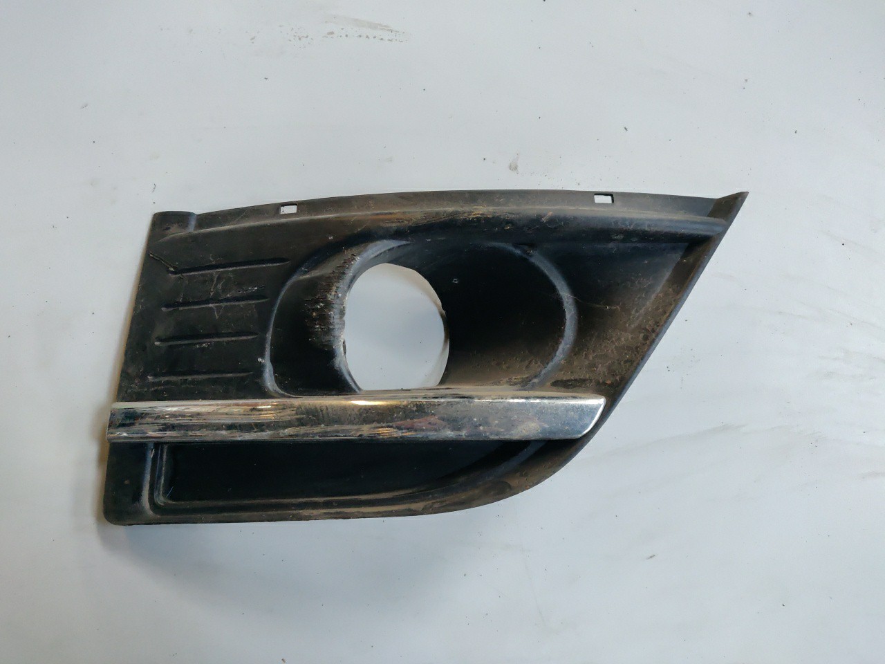 Grelha do Farol de Nevoeiro Frente Direito CITROEN C4 Grand Picasso I (UA_) | 06 - 13