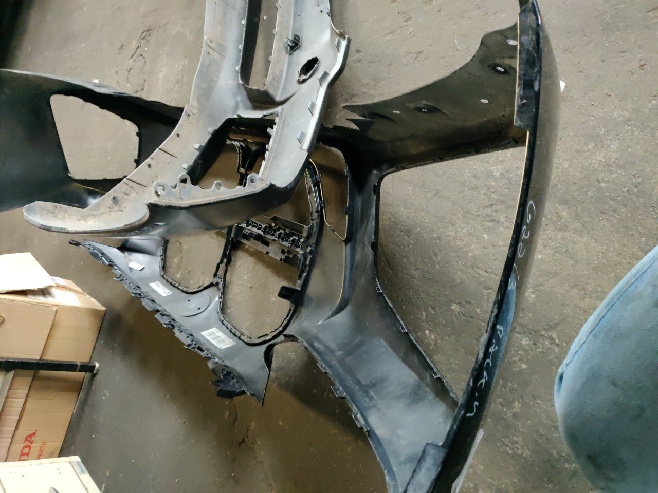 Parachoques Frente / Para Choques Frontal nu RENAULT Clio II (BB0/1/2_, CB0/1/2_) Imagem-9