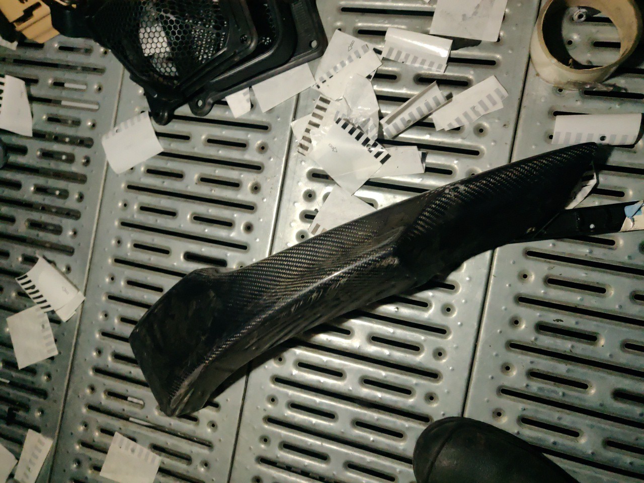 Friso Direito do Parachoques Frente BMW G80 M3