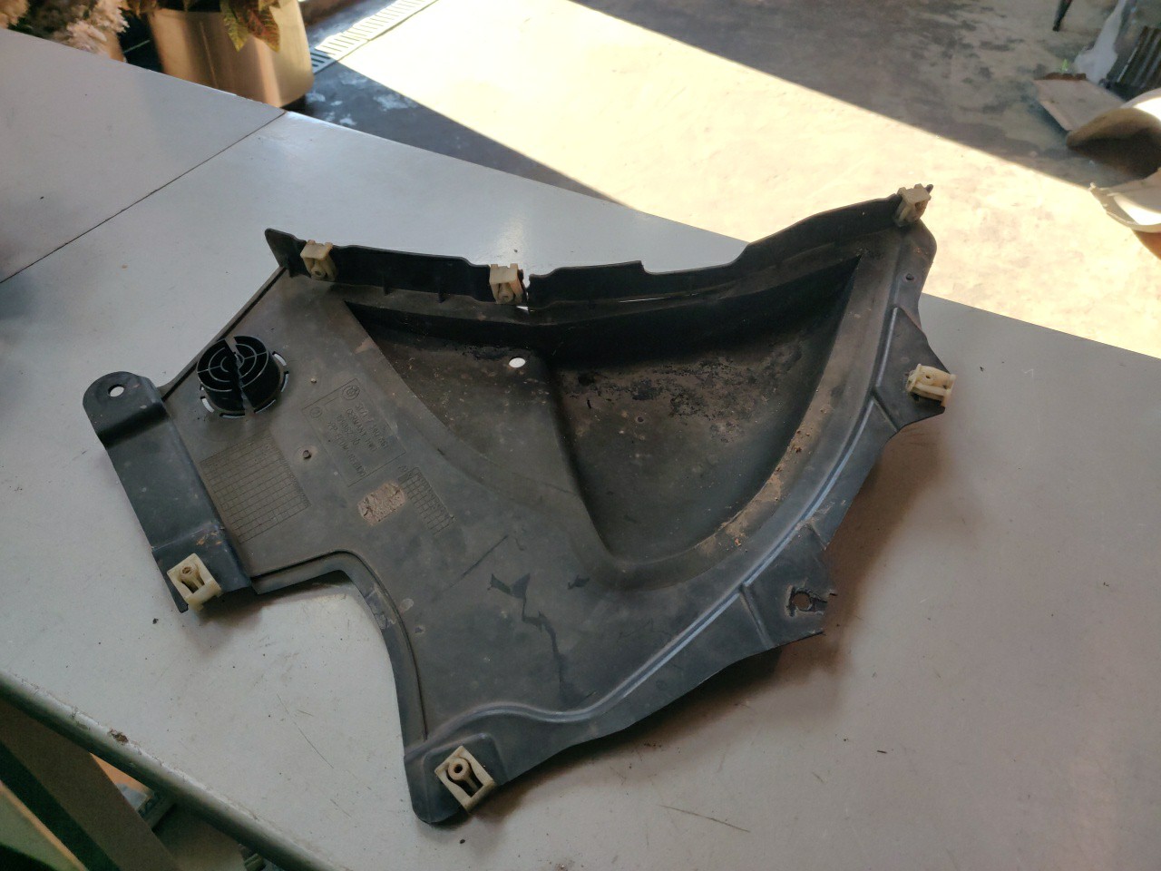 Triangulo da Cava de Roda Frente Esquerda BMW 3 (G20) | 18 - 