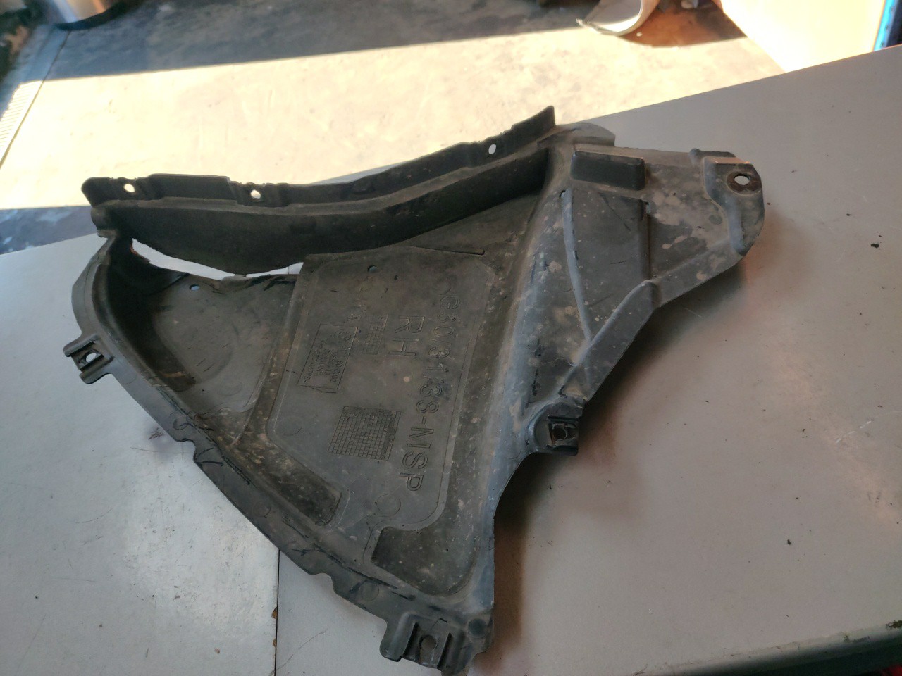 Triangulo da Cava de Roda Frente Direita BMW 5 (G30, F90) | 16 - 