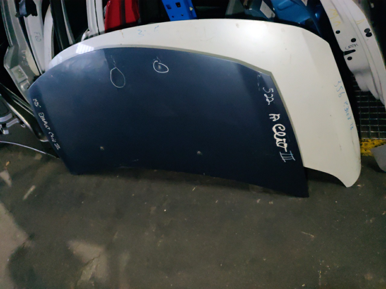Capot / Capom / Capo RENAULT CLIO III (BR0/1, CR0/1) | 05 - 