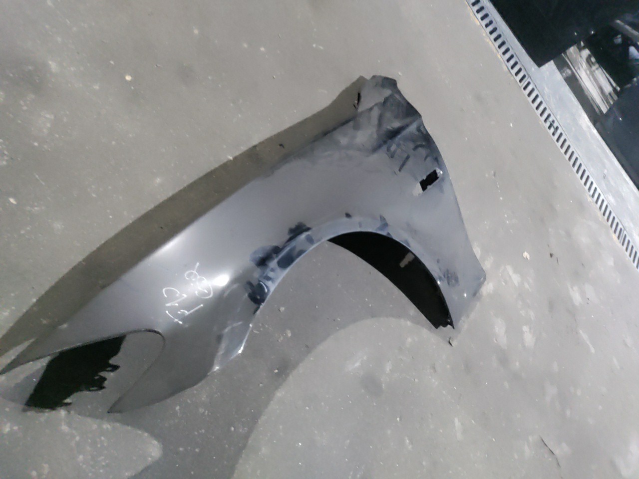 Guarda Lamas Frente Esquerdo BMW 5 (F10) | 09 - 16 Imagem-1 Guarda Lamas Frente Esquerdo BMW 5 (F10) | 09 - 16 Imagem-1