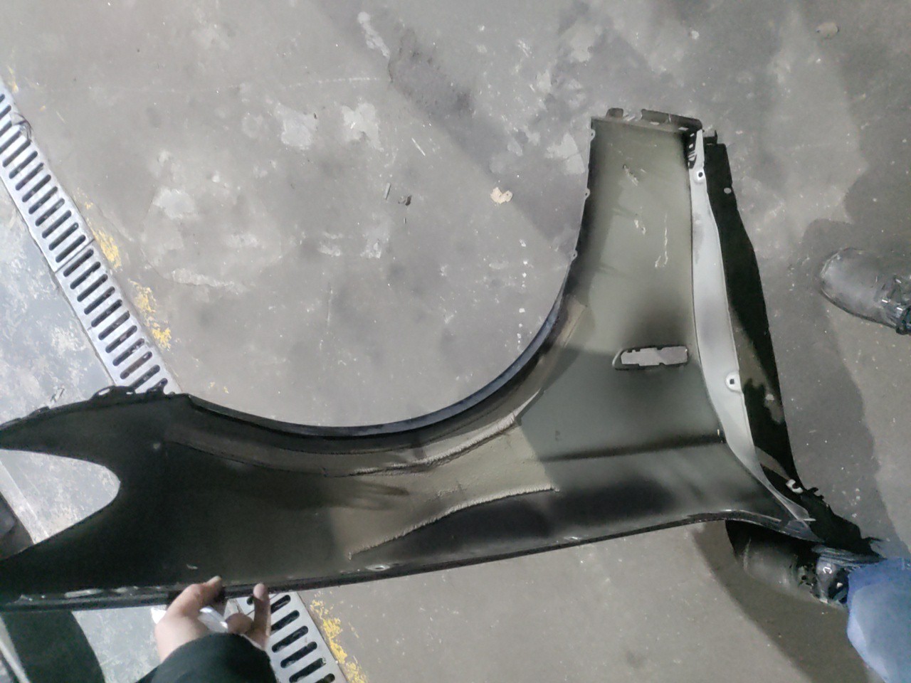 Guarda Lamas Frente Esquerdo BMW 5 (F10) | 09 - 16 Imagem-3 Guarda Lamas Frente Esquerdo BMW 5 (F10) | 09 - 16 Imagem-3