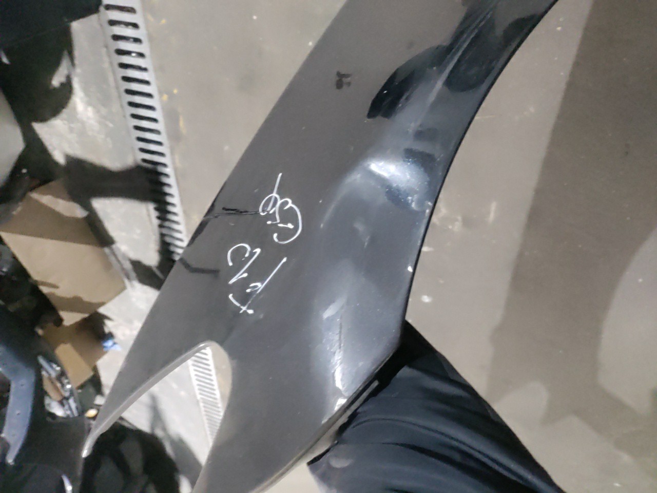 Guarda Lamas Frente Esquerdo BMW 5 (F10) | 09 - 16 Imagem-4 Guarda Lamas Frente Esquerdo BMW 5 (F10) | 09 - 16 Imagem-4