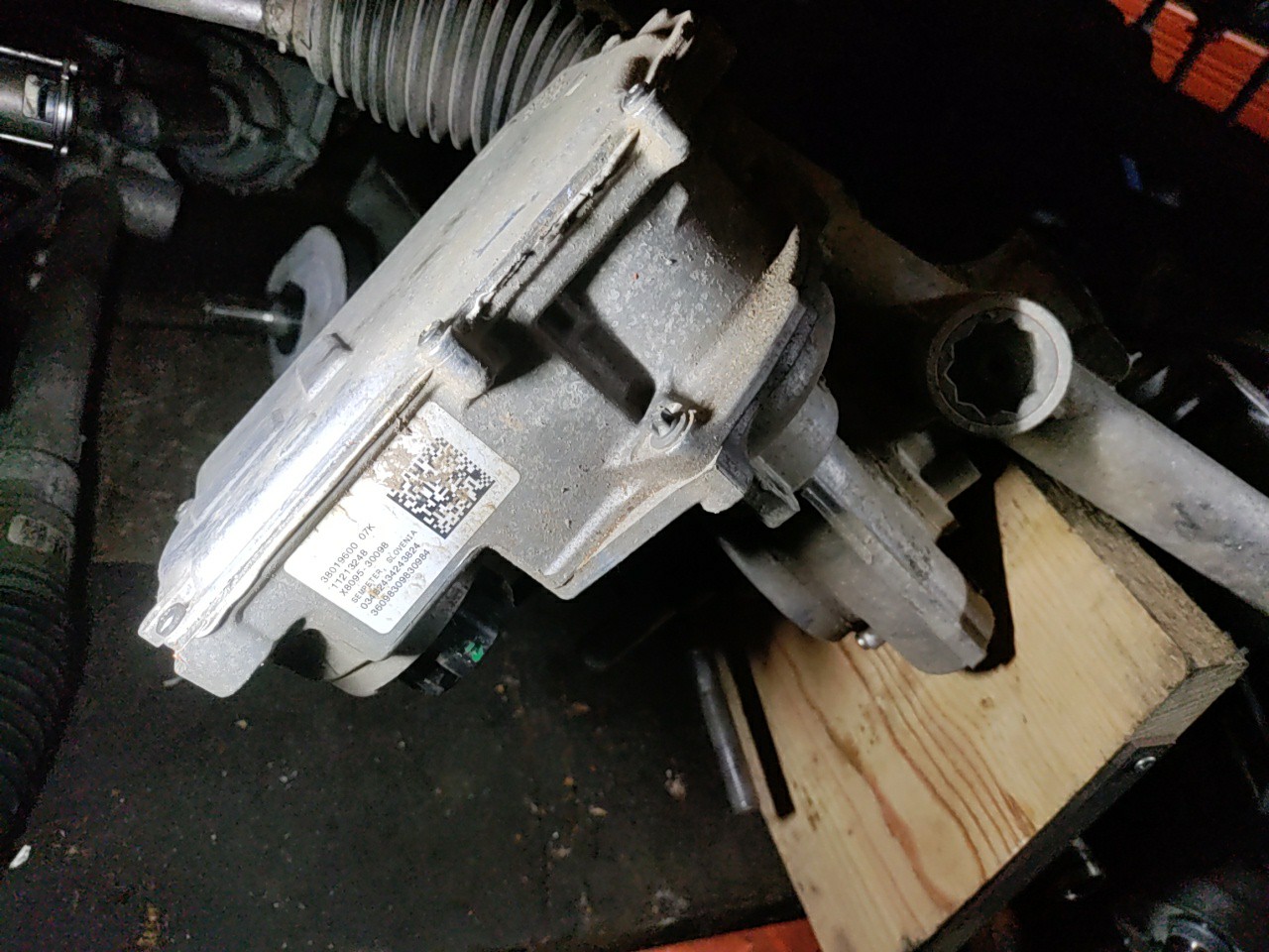 Caja Direcion BMW i3 (I01) | 13 -  Imagem-1