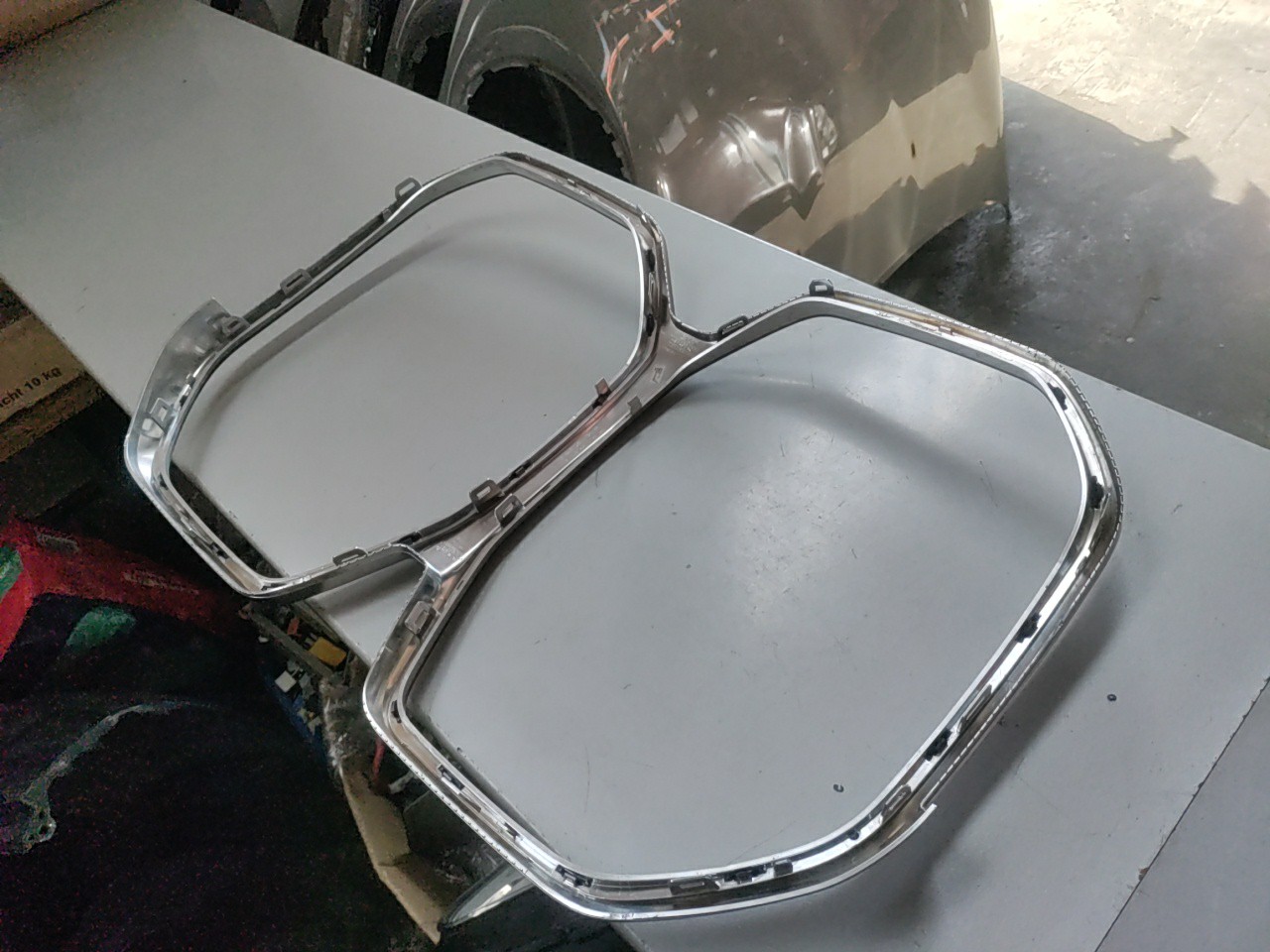 Aro da Grelha Frontal BMW 4 Gran Coupe i4 G26 2020 - Imagem-3